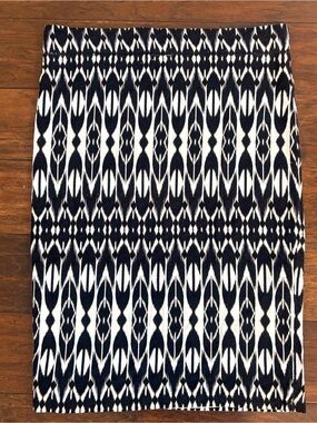 Apt. 9 Black and White Geo-Print Pencil Skirt